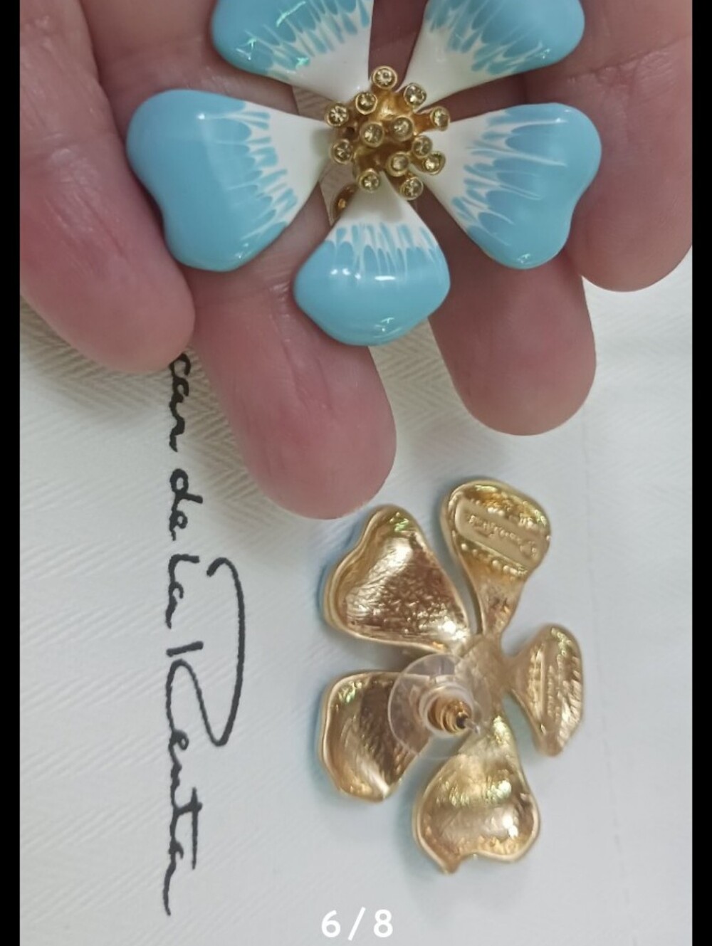 Oscar de la Renta Blue and White EARRINGS, SIGNED - Picture 2 of 7